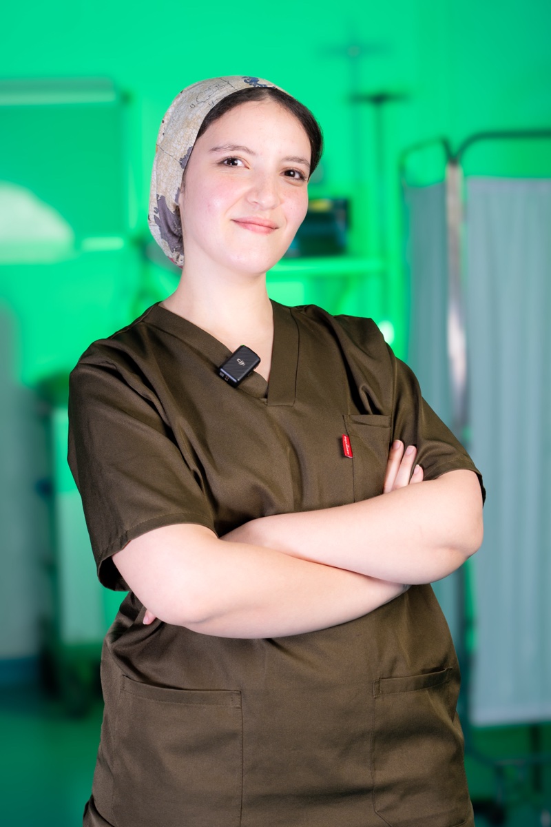 Portrait professionnel — Dr. Mansouri