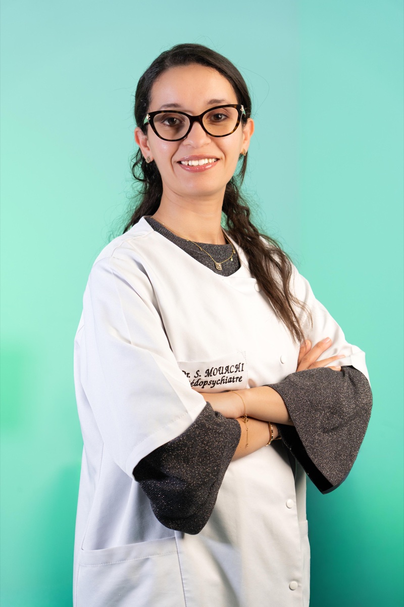 Portrait professionnel — Dr. Salma Mouachi